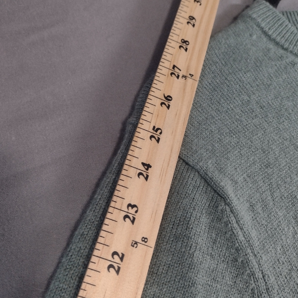 H&M Essentials No. 10 Wool Blend Crewneck Raglan Sweater Sage Green Men's Small - Picture 16 of 16